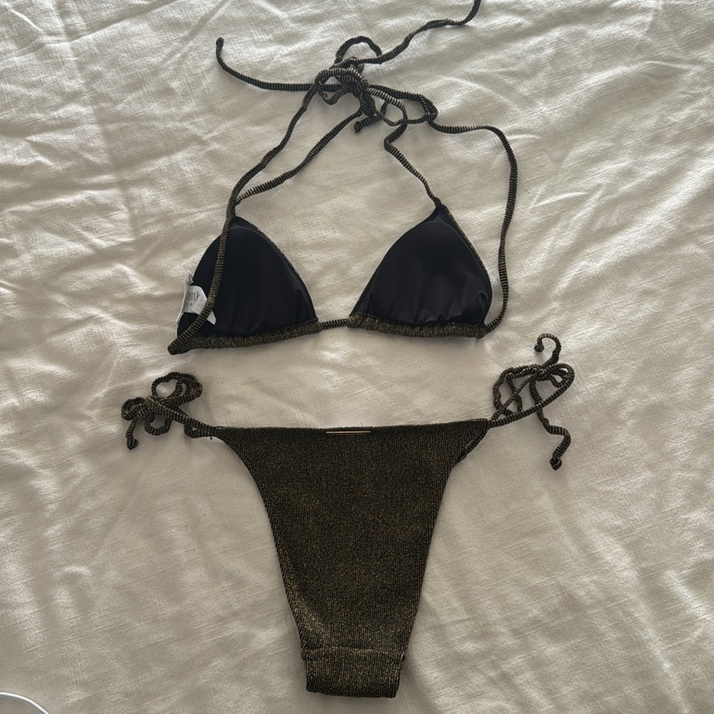 Alexandra Miro Swimsuit bikini - Picture 4 of 5
